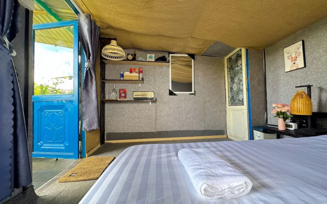 Gio Homestay