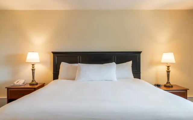 Ogunquit Hotel & Suites