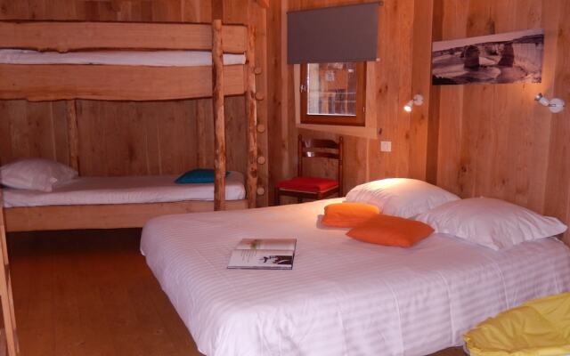 Village Flottant de Pressac