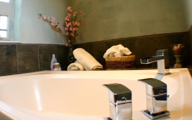 Vista de la Luna Bed and Breakfast