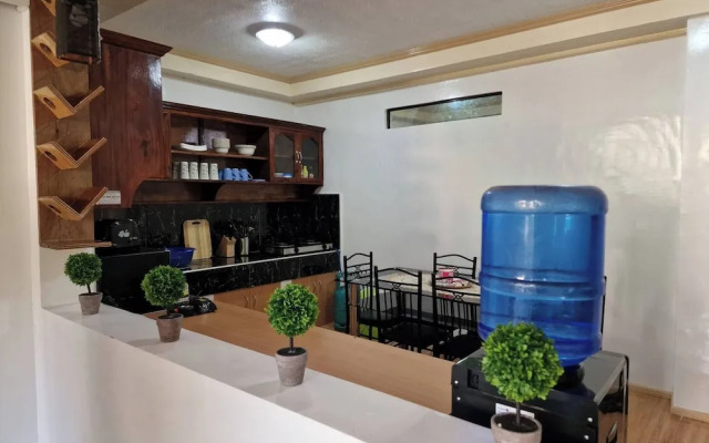 3 Bedrooms 2 Storey House!