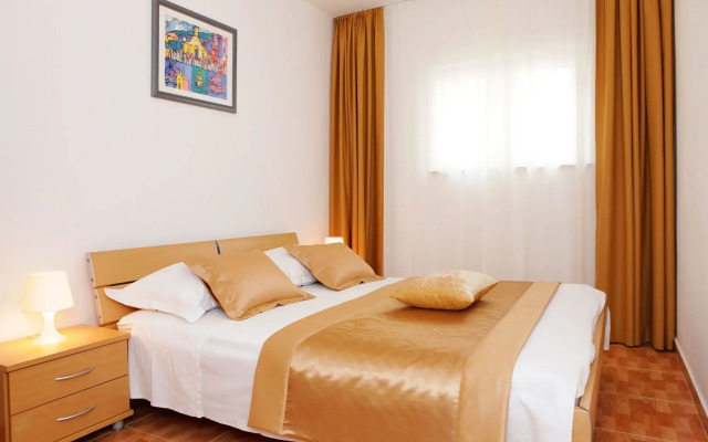 Ratac Apartments