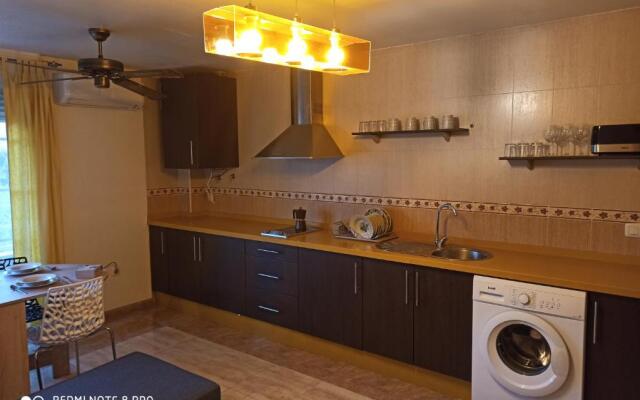 Amura Motril. Apartamento con garaje