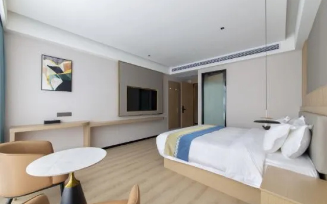 Lanyue Shifeng Hotel (Huangjiahu University Town Chinese Medicine University Subway Station Branch) – Guest Rooms – Wuhan