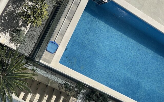 Cozy Loft Studio With Rooftop, Seaview & Pool
