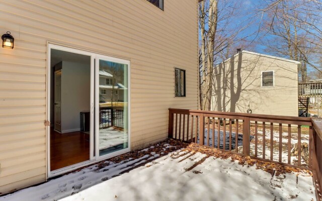 Modern Tobyhanna Home Near Lake Carobeth!