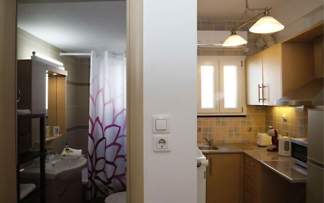 Metaxourghio Boutique Apartment