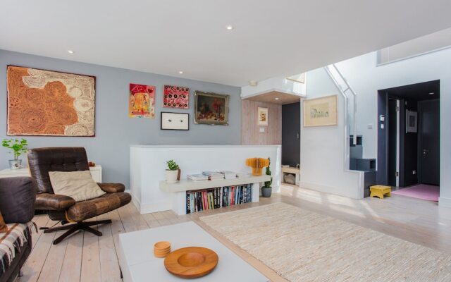 2 Bedroom Home in Hackney With Roof Terrace