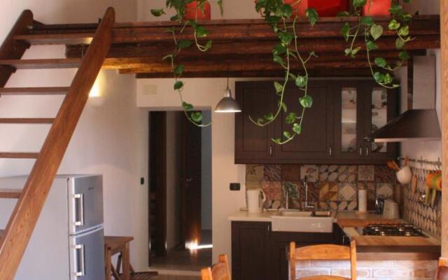 Apartment 25