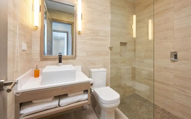 Luxury Villa Hot Tub Ocean Views Fully Staffed