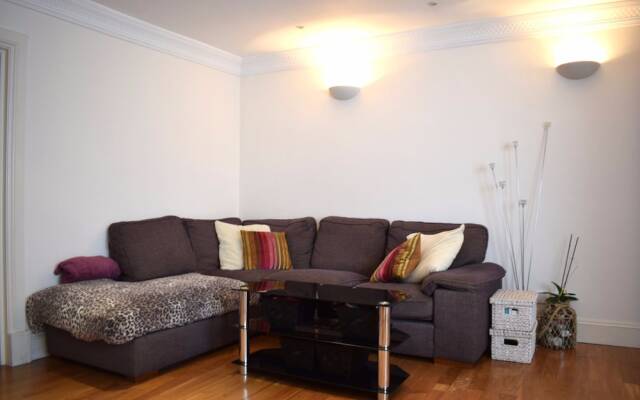 Luxury 2 Bedroom Flat in Central London