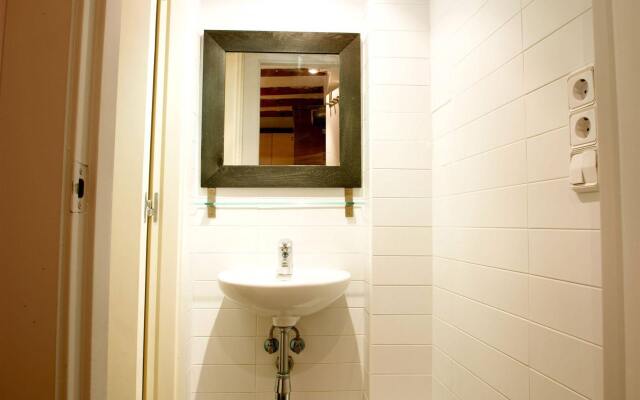 Feel Good Apartments Borne Down Town