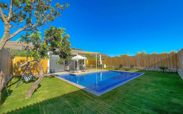 Exclusive Sheltered Villas