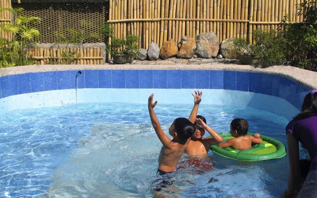 Aplaya Del Subic Capati Beach Resort