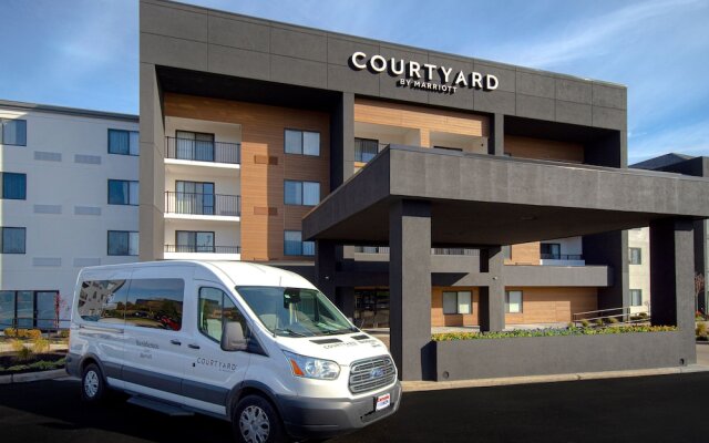 Courtyard by Marriott Cincinnati Airport