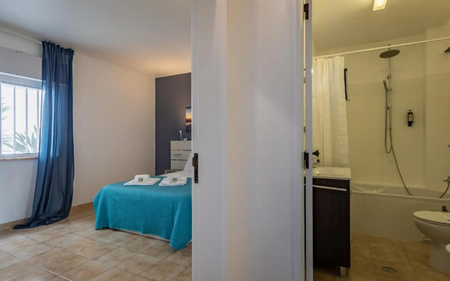 Charming Beachside Apartment w/ Pool by LovelyStay