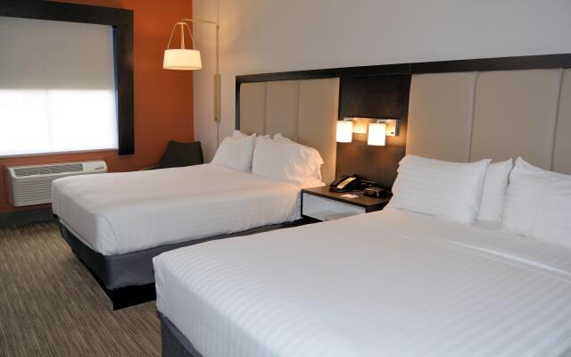 Holiday Inn Express And Suites, an IHG Hotel