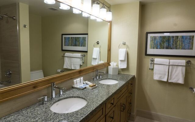 Rustice Conod with Modern Kitchen Facilities by RedAwning