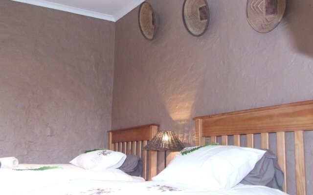 Lukafrica Riverside Chalets & Safaris