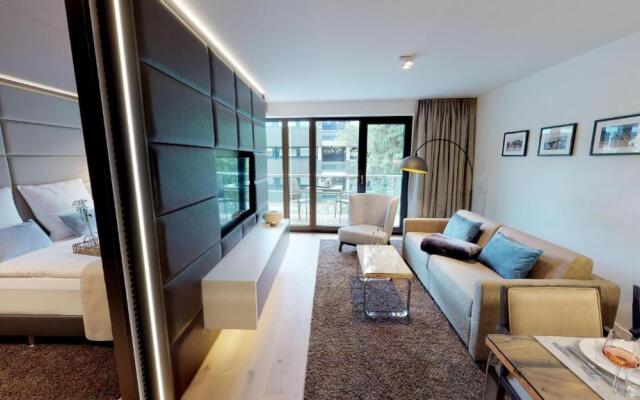 White Pearl Apartment 1.04