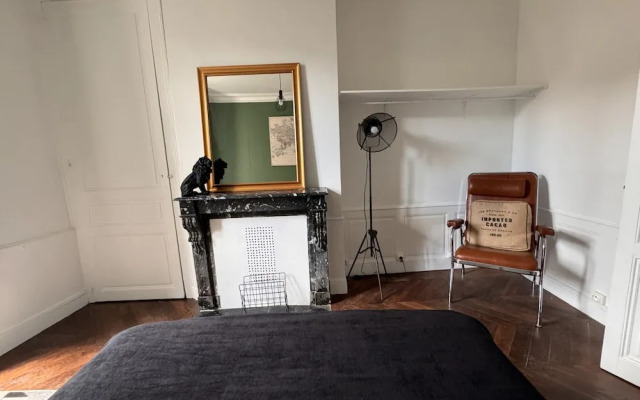 Refined Apartment With Courtyard in La Mans