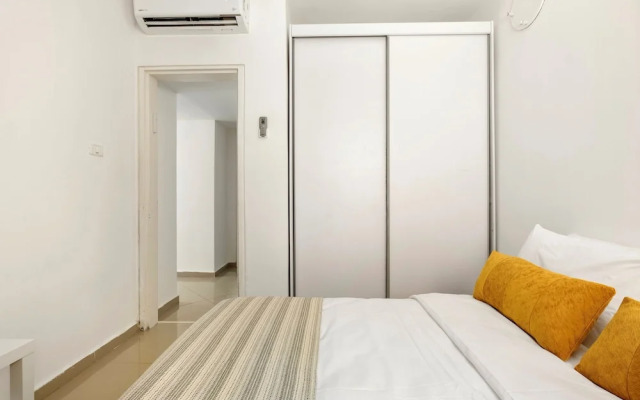 Sea View Beach Penthouse by Sea N' Rent