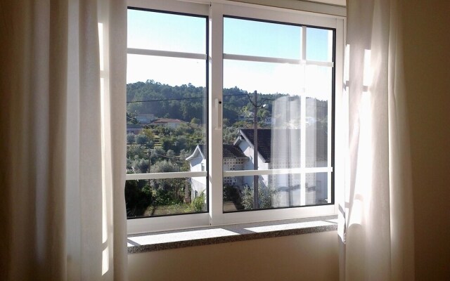 3 Bedroom House in Viseu, With Wonderful Mountain View and Garden 60 km From the Beach