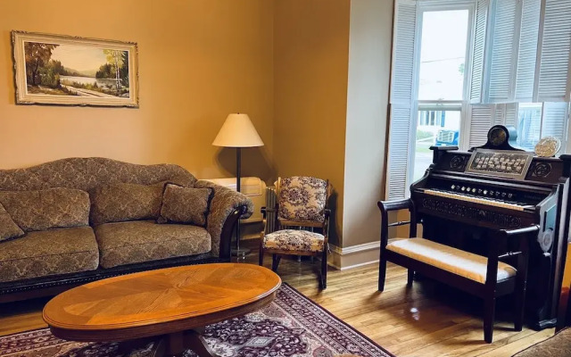McLean House Bed & Breakfast