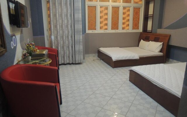 Truong Tien Hotel