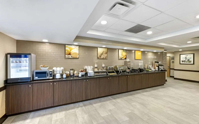 Comfort Inn & Suites Arlington Heights