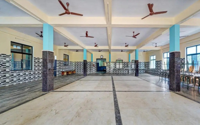OYO 84616 Sri Sakthi Mahal & Lodge