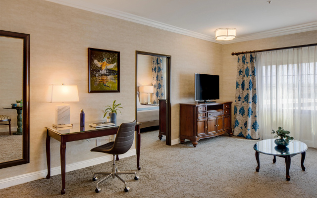 Ayres Suites Diamond Bar