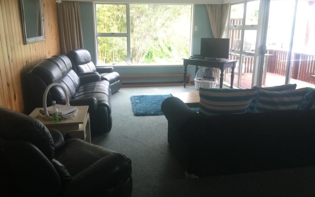 Sunseeker Lodge – Guest Rooms – Whangaroa