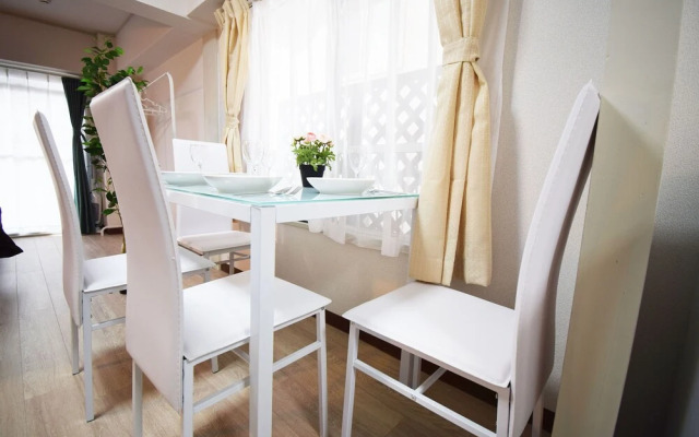 Oval Tokyo Otsuka 201