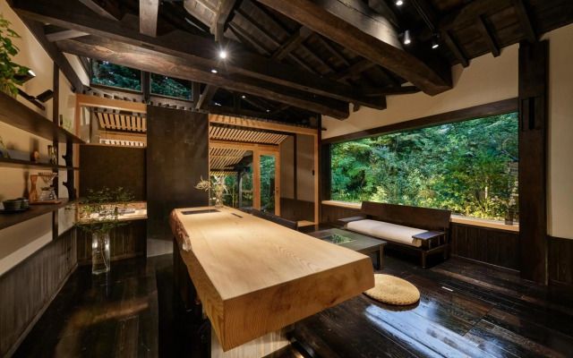 KAKUREAN HIDAJI - Adults Only