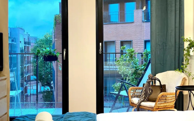 Angel Mint Apartment