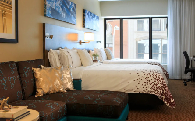 Renaissance Denver Downtown City Center Hotel