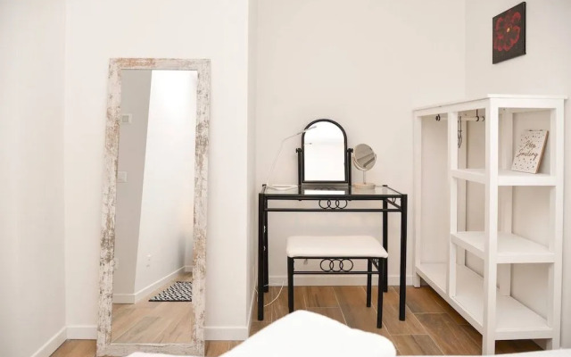 Modern Apartment Dora