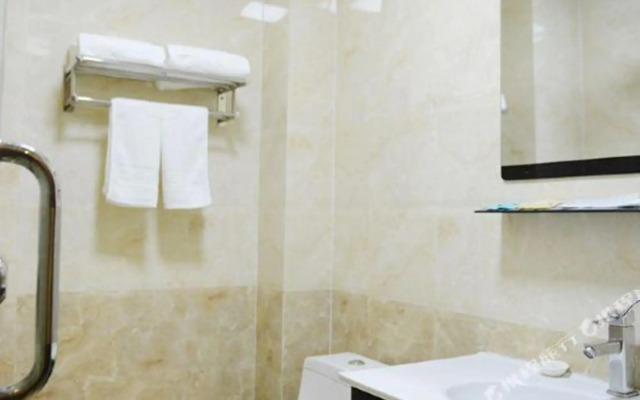 Huahui Business Hotel