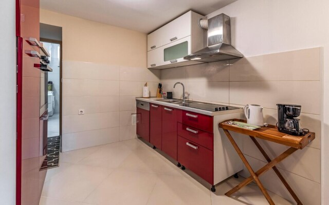 Beautiful Apartment in Liznjan With Wifi and 1 Bedrooms