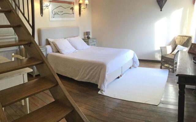Farmhouse with private pool in the countryside of Plan d'Orgon in Provence, 8 persons LS1 365 MIGNOUN