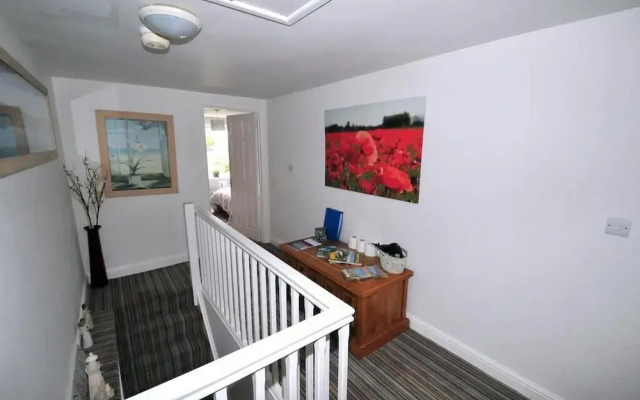 Treviglos Lodge Bed  Breakfast