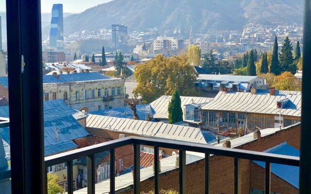 Tbili Hotel