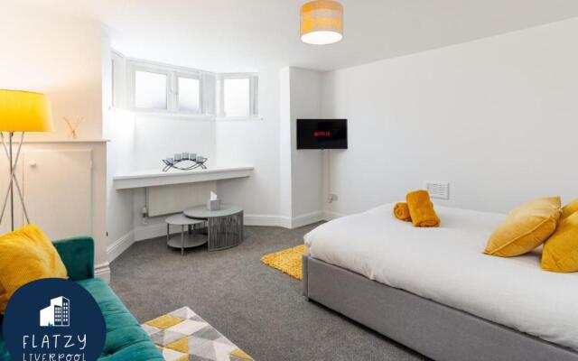 FLATZY - Modern Apartment Close to Football Stadiums