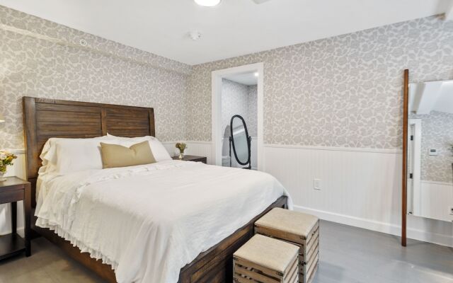 The Stirrup House By Pattio