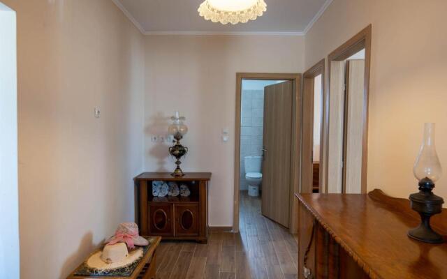 Artemis Traditional House