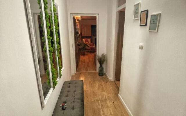 Subcetate Apartment