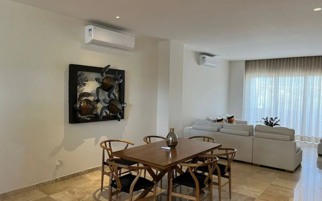 Bellevie Ocean View Terrace by the Beach