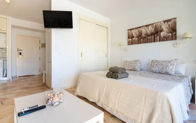 Studio in Marbella Near Romana Playa Beach