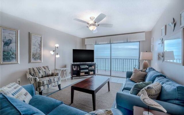 Las Brisas 404 - Three Bedroom Condo